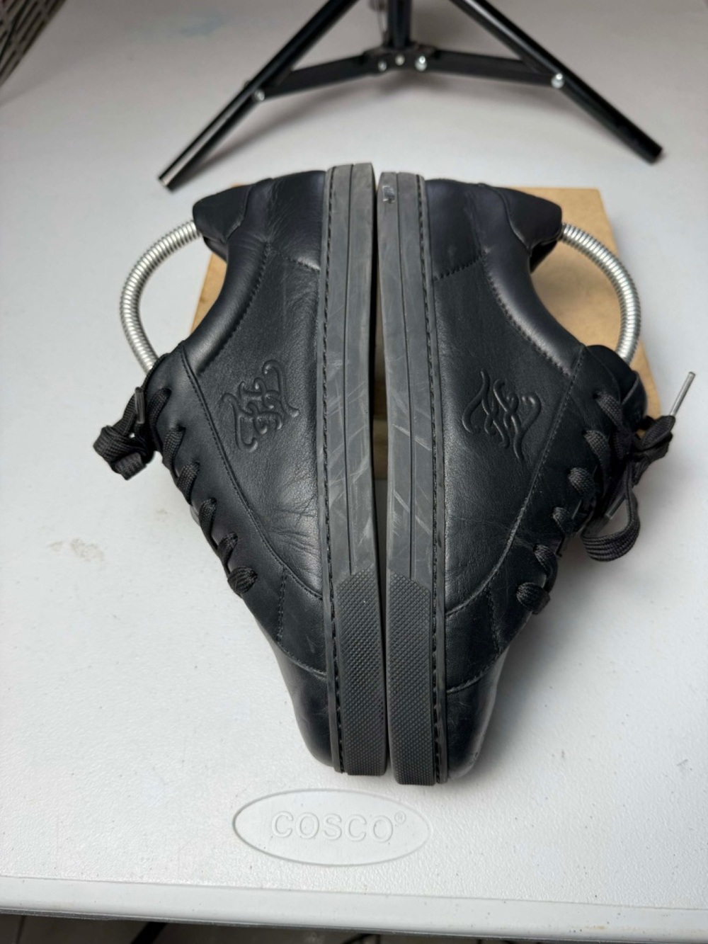 Used FENDI FF Embossed Black Leather Sneakers Sz 37.5 / US 7.5 - Picture 5 of 13